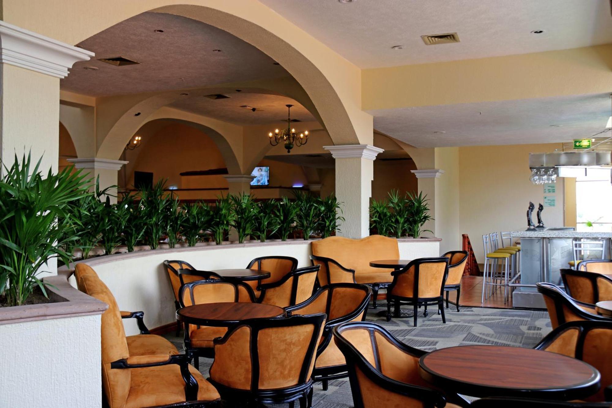 Holiday Inn La Piedad By Ihg Zewnętrze zdjęcie